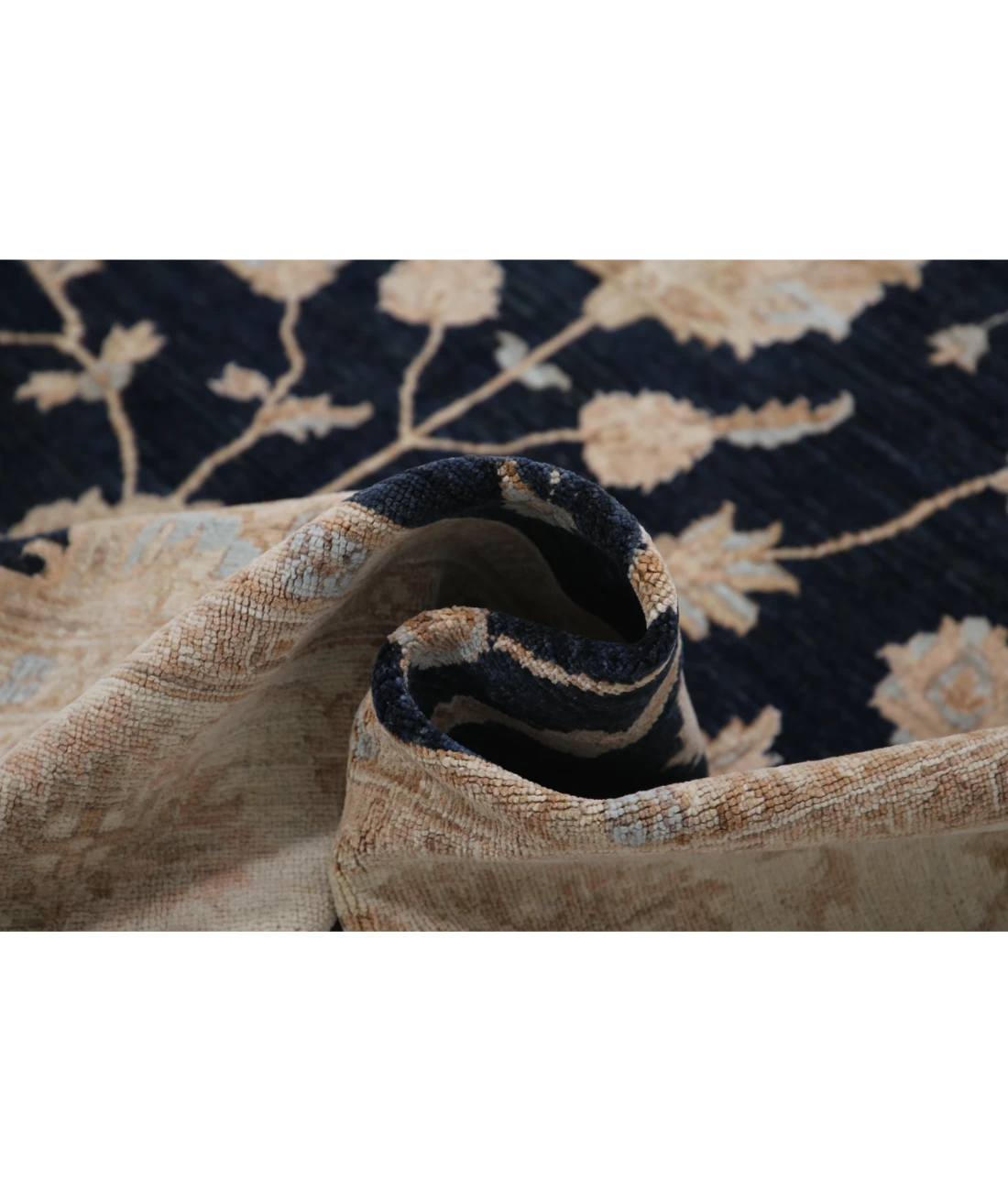 Hand Knotted Ziegler Wool Rug 8' 10" X 12' 10" 8' 10" X 12' 10" (269 X 391) / Black / Ivory
