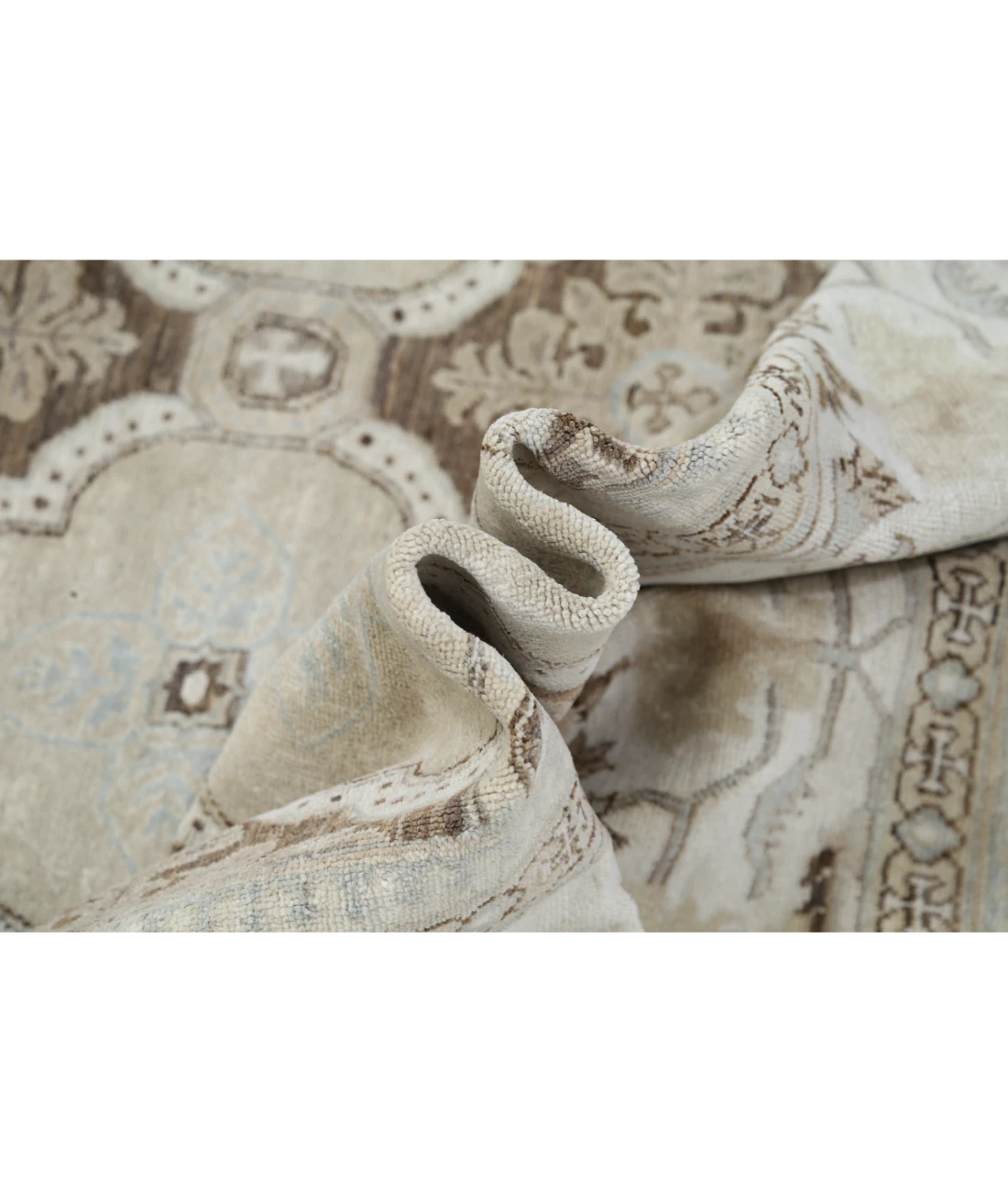 Hand Knotted Ziegler Wool Rug 8' 0" X 10' 9" 8' 0" X 10' 9" (244 X 328) / Ivory / Brown