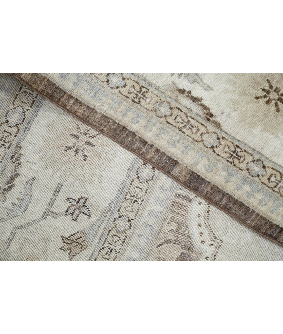 Hand Knotted Ziegler Wool Rug 8' 0" X 10' 9" 8' 0" X 10' 9" (244 X 328) / Ivory / Brown