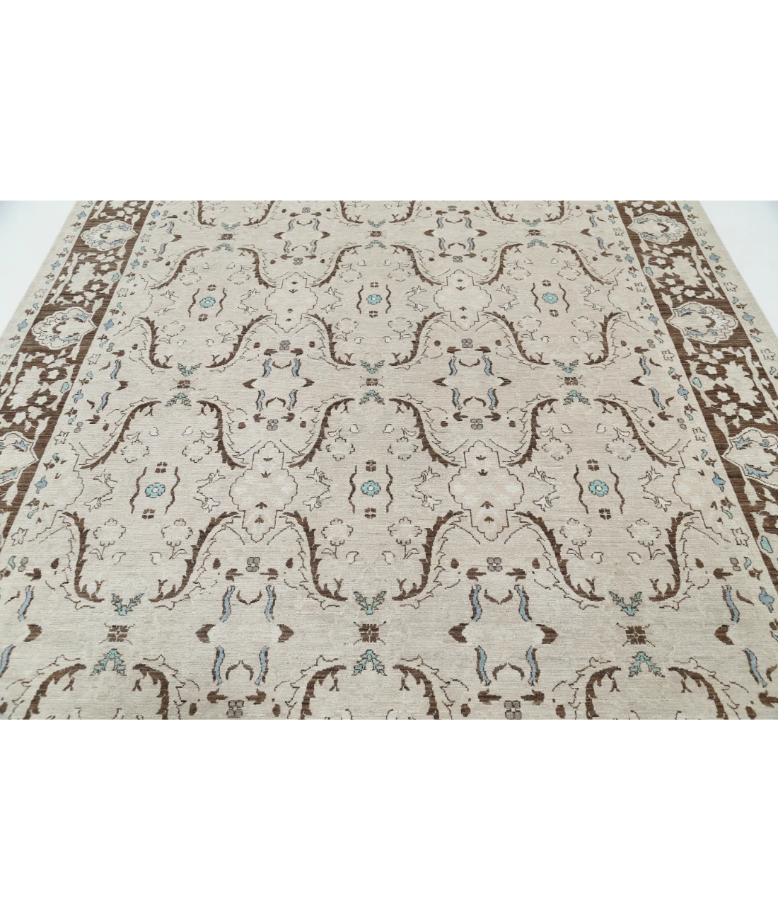 Hand Knotted Ziegler Wool Rug 7' 10" X 9' 7" 7' 10" X 9' 7" (239 X 292) / Ivory / Brown