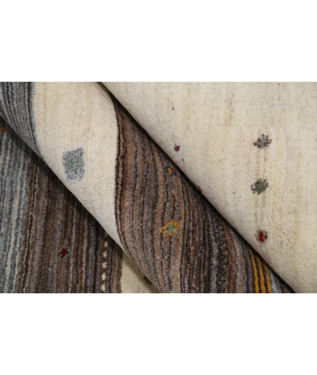 Hand Made Lori Wool Rug 6' 7" X 9' 9" 6' 7" X 9' 9" (201 X 297) / Ivory / Ivory