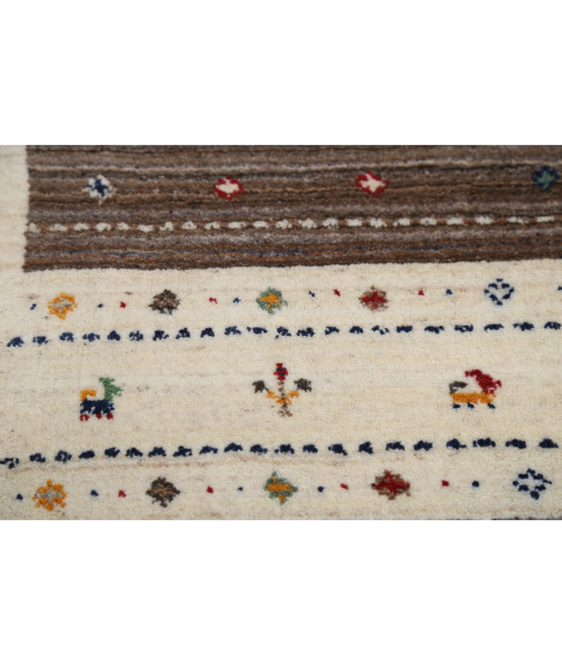 Hand Made Lori Wool Rug 5' 8" X 7' 10" 5' 8" X 7' 10" (173 X 239) / Ivory / Ivory