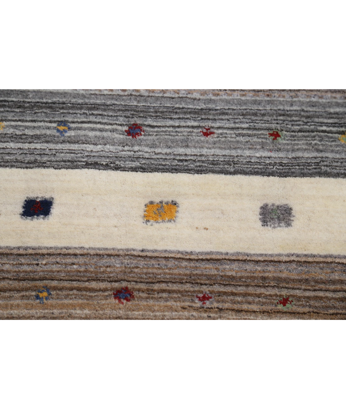 Hand Made Lori Wool Rug 6' 8" X 9' 9" 6' 8" X 9' 9" (203 X 297) / Ivory / Ivory