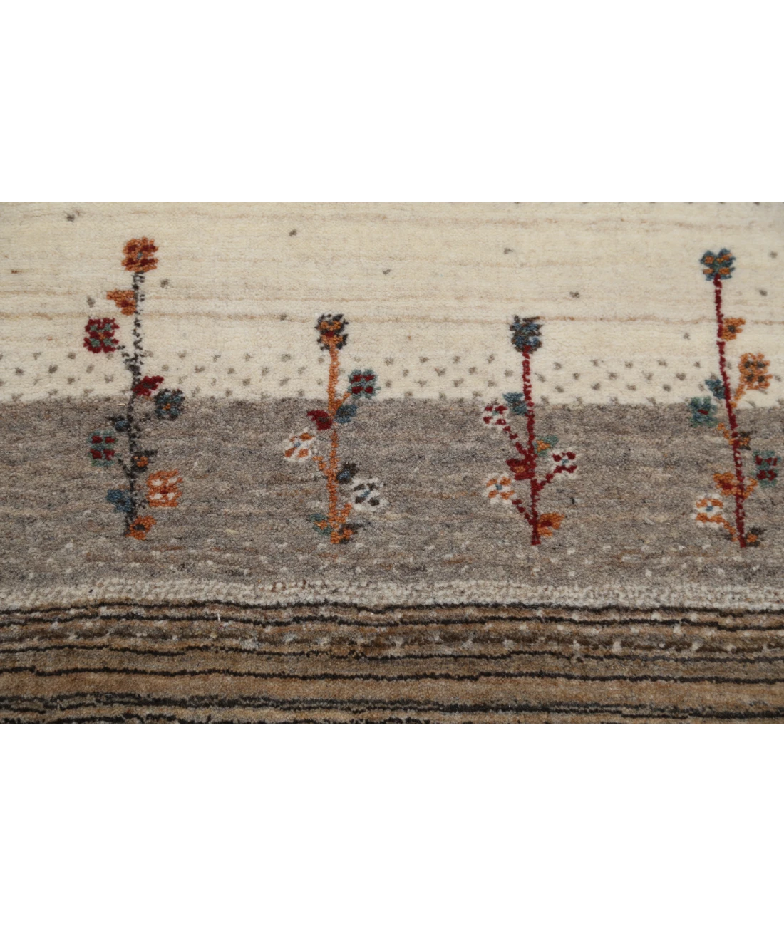 Hand Made Lori Wool Rug 4' 6" X 6' 5" 4' 6" X 6' 5" (137 X 196) / Ivory / Ivory