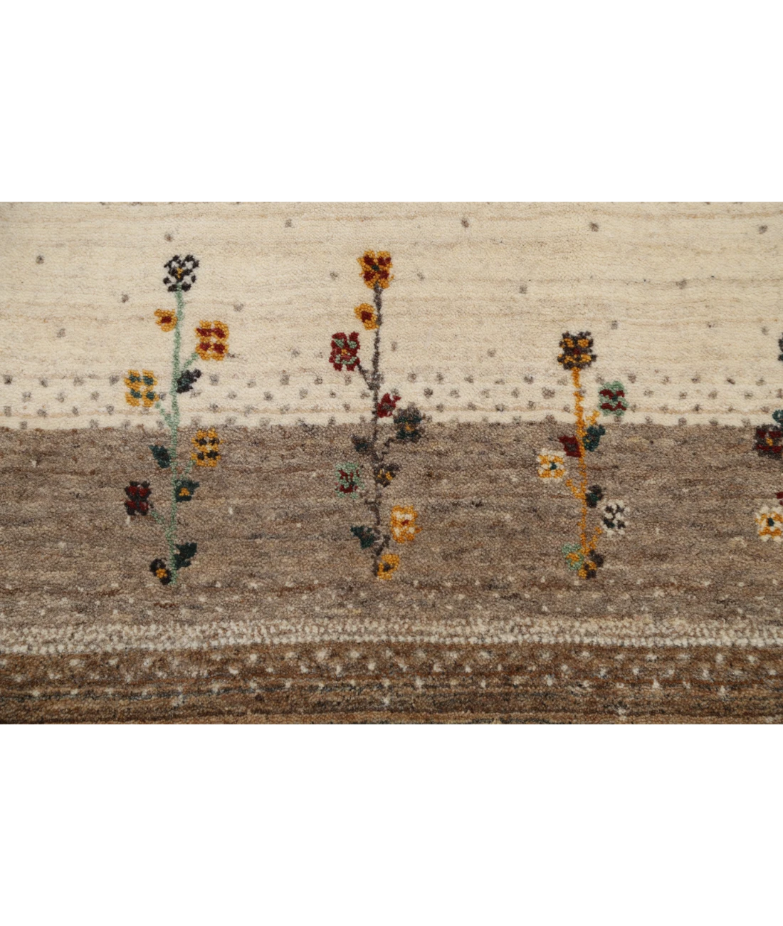 Hand Made Lori Wool Rug 4' 8" X 6' 7" 4' 8" X 6' 7" (142 X 201) / Ivory / Ivory