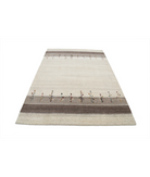 Hand Made Lori Wool Rug 5' 4" X 7' 7" 5' 4" X 7' 7" (162 X 231) / Ivory / Ivory