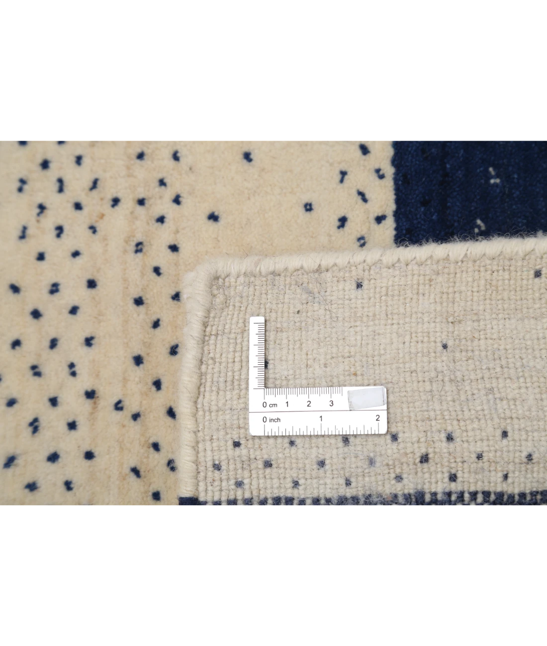 Hand Made Lori Wool Rug 2' 8" X 3' 11" 2' 8" X 3' 11" (81 X 119) / Ivory / Ivory