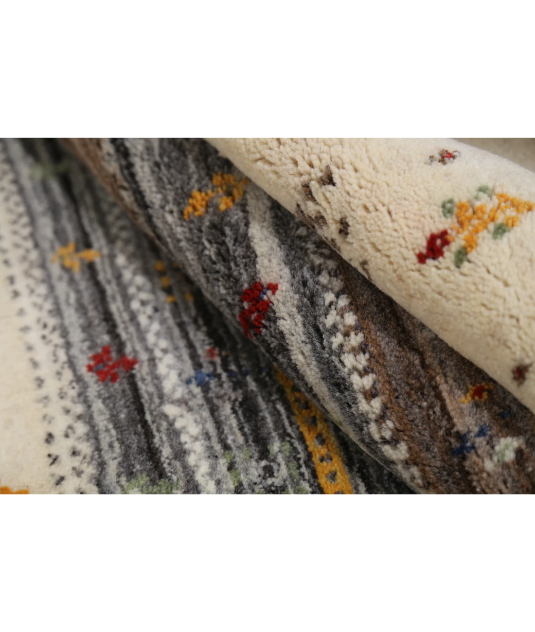 Hand Made Lori Wool Rug 2' 11" X 5' 2" 2' 11" X 5' 2" (89 X 158) / Ivory / Ivory