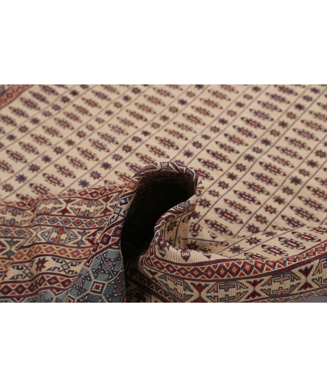 Maliki-Kilim 4'7'' X 6'2'' Hand-Woven Wool Kilim 4'7'' x 6'2'' (138 X 185) / Multi / Multi