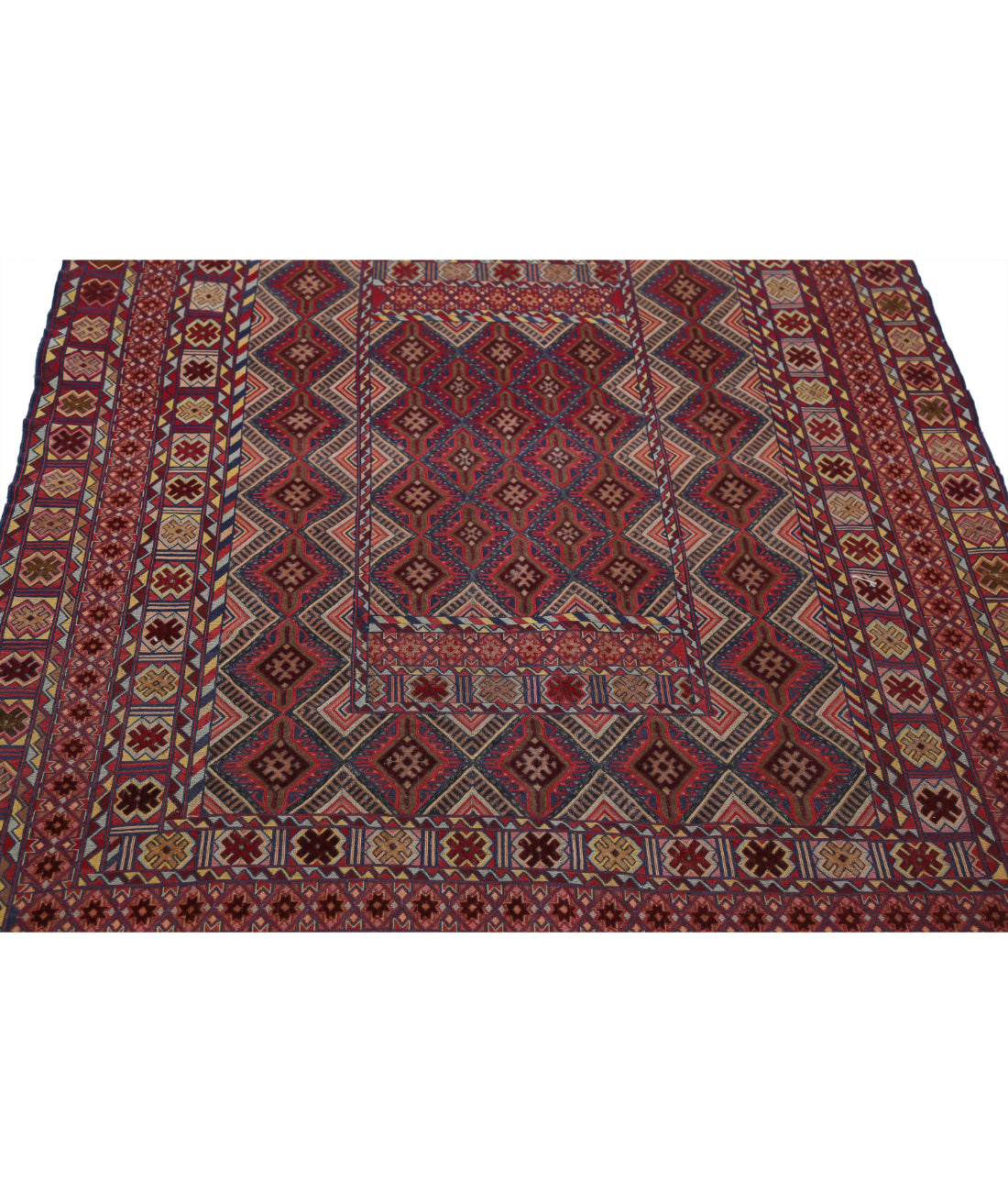 Nakhunak 4'4'' X 5'7'' Hand-Woven Wool Kilim 4'4'' x 5'7'' (130 X 168) / Multi / Multi