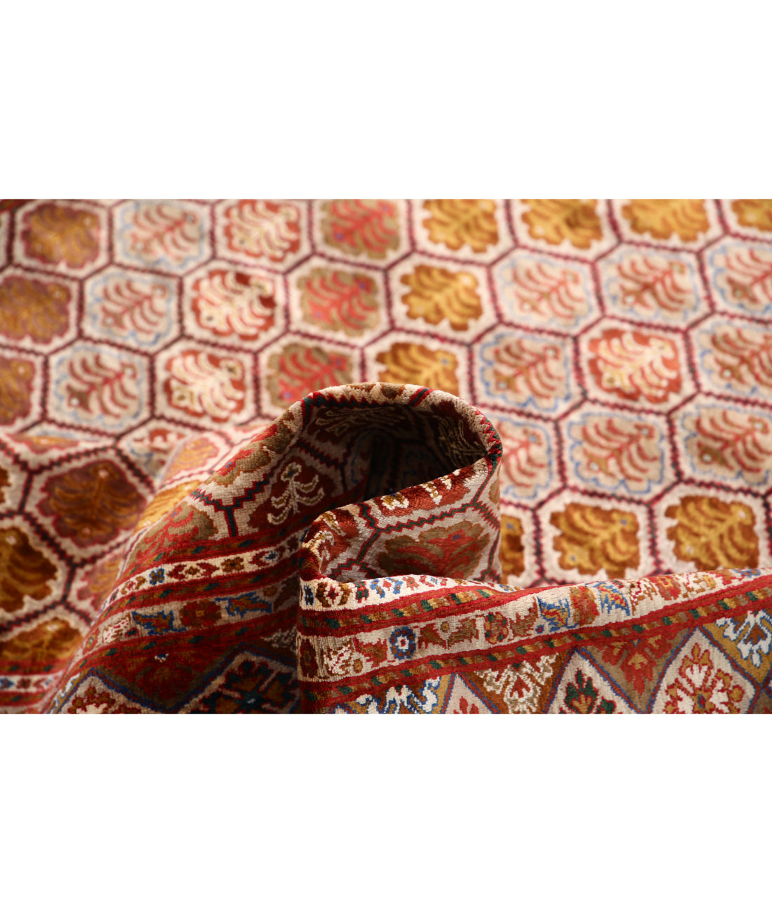 Silk-Tane 4'9'' X 6'9'' Hand-Knotted Silk Rug 4'9'' x 6'9'' (143 X 203) / Rust / Red