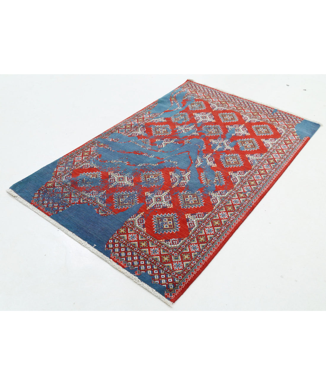 Ajrak 3'11'' X 6'1'' Power-Loomed Wool-Bamboo Silk Rug 3'11'' x 6'1'' (118 X 183) / Blue / Red