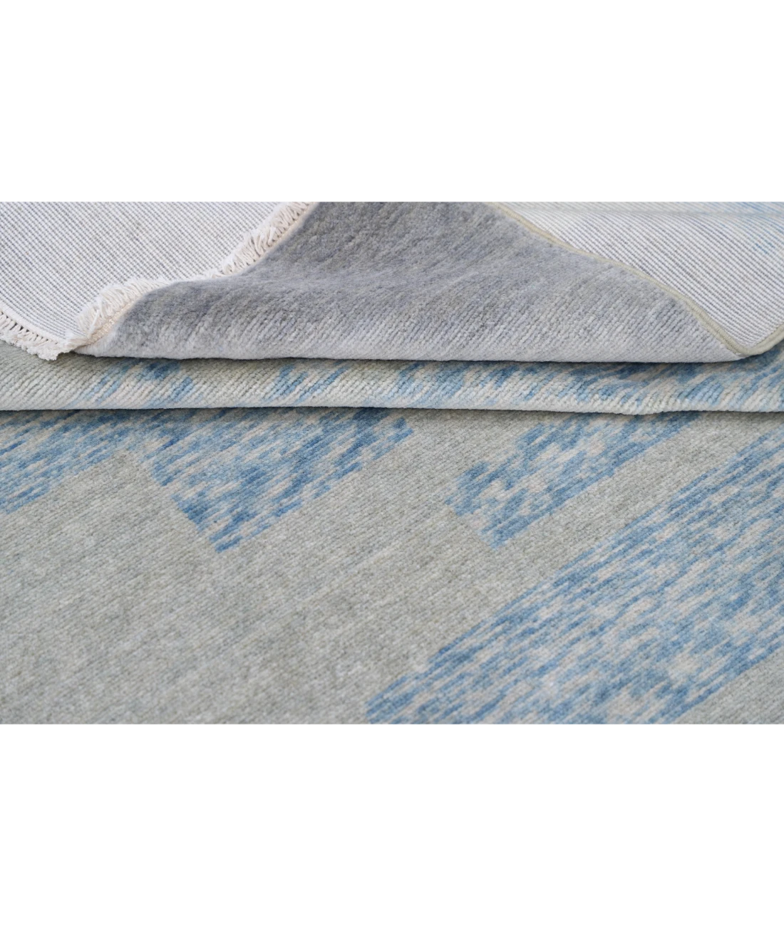 Power Loomed Ella Wool Rug 7' 9" X 9' 1" 7' 9" X 9' 1" (236 X 277) / Green / Blue