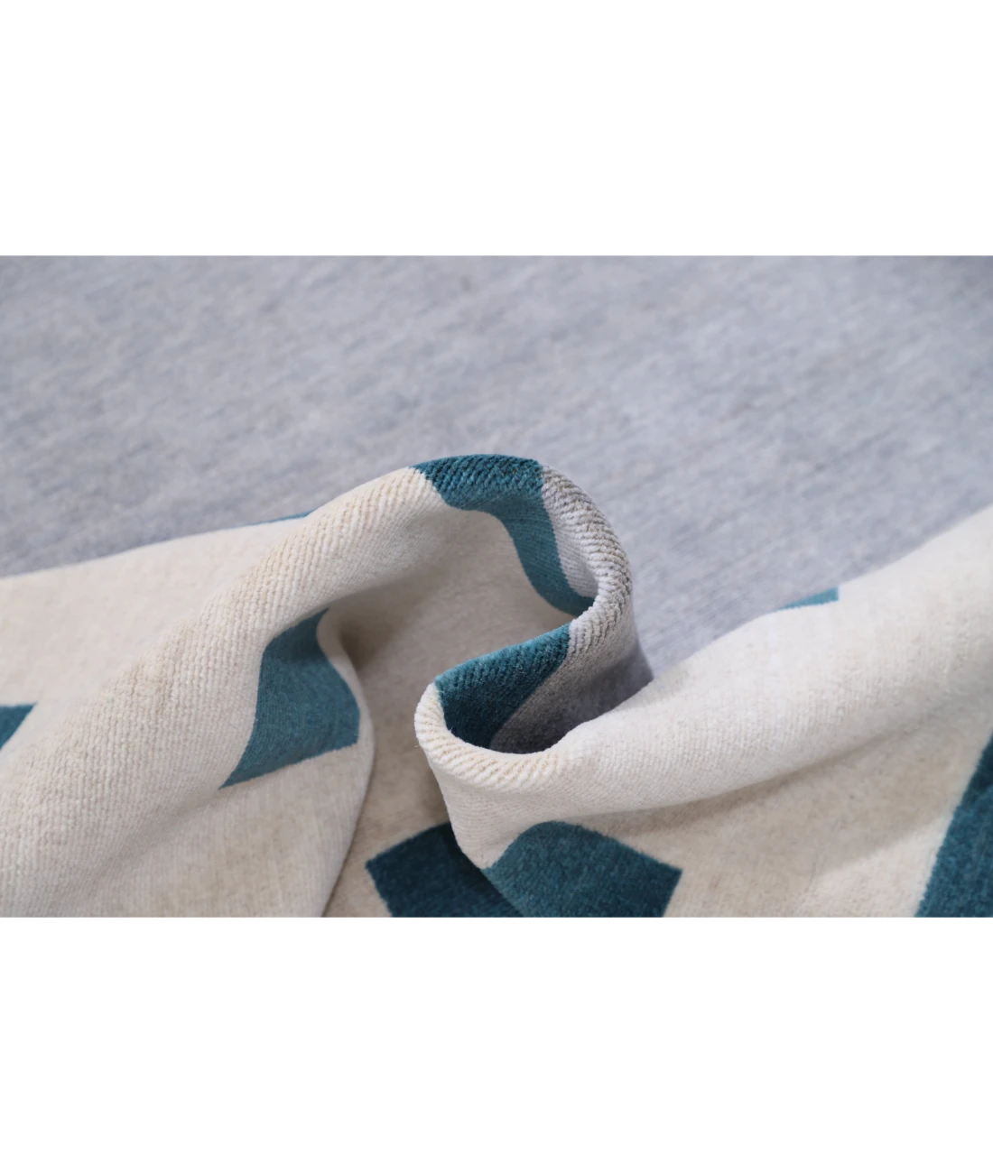 Power Loomed Ella Wool Rug 8' 11" X 11' 11" 8' 11" X 11' 11" (272 X 363) / Grey / Ivory