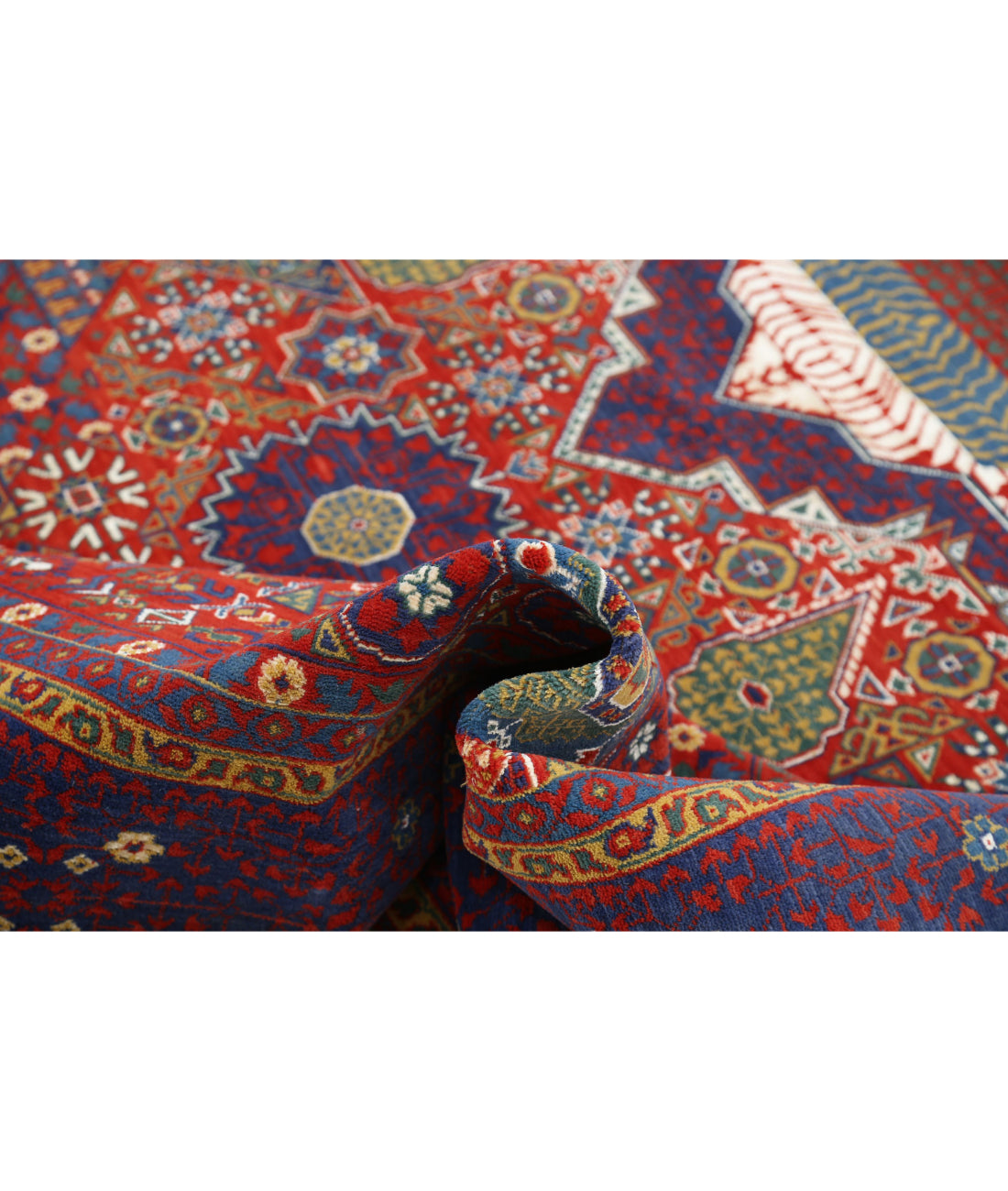 Gulshan 8'10'' X 11'11'' Power-Loomed Wool-Bamboo Silk Rug 8'10'' x 11'11'' (265 X 358) / Red / Blue