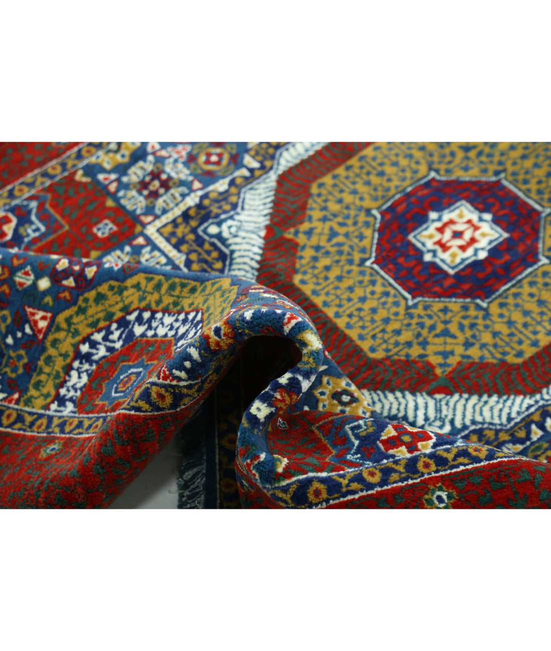 Gulshan 3'10'' X 6'0'' Power-Loomed Wool-Bamboo Silk Rug 3'10'' x 6'0'' (115 X 180) / Blue / Red